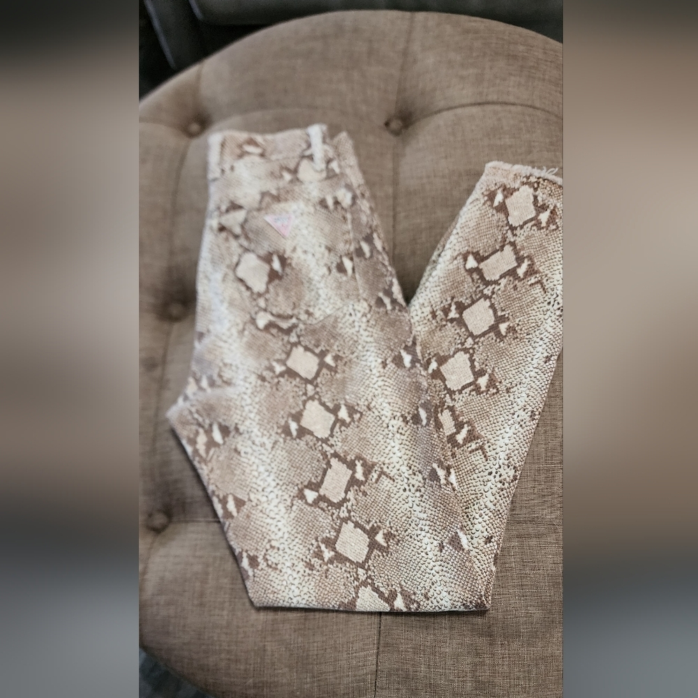 GUESS JEANS Snake Print
